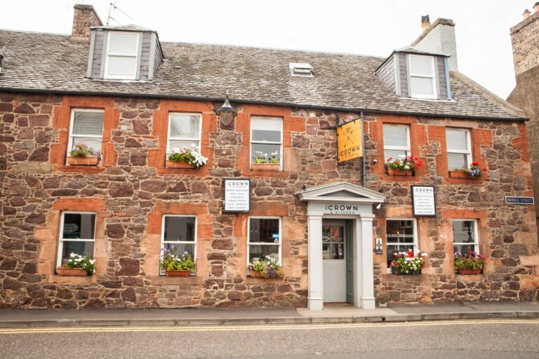 Crown and Kitchen Exterior Visit East Lothian 768x512
