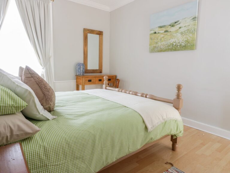 East Beach Apartment Bedroom Visit East Lothian 768x576