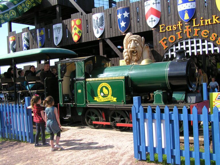 East Links Train Visit East Lothian 768x576