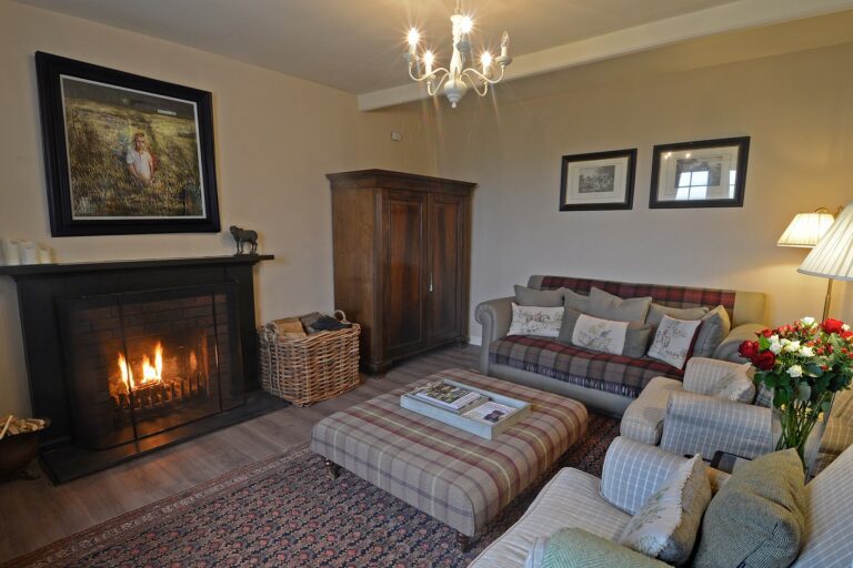 Kates Cottages Living Room 768x512