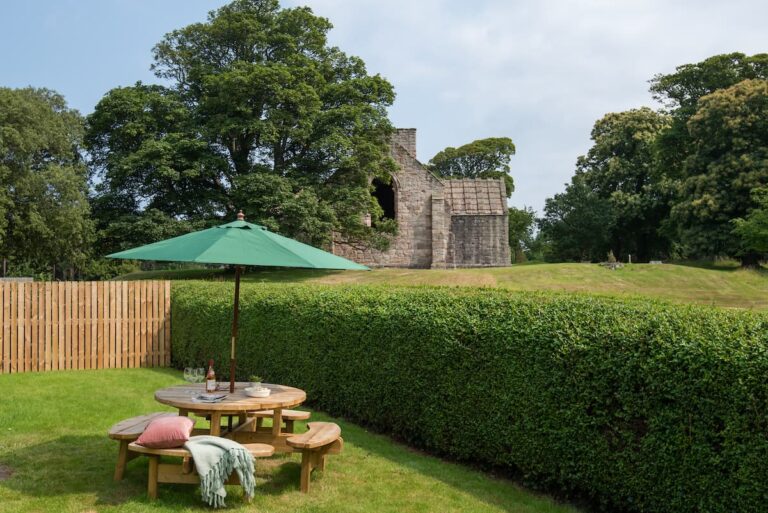 Laurel Cottage Dunglass Garden Visit East Lothian 768x513