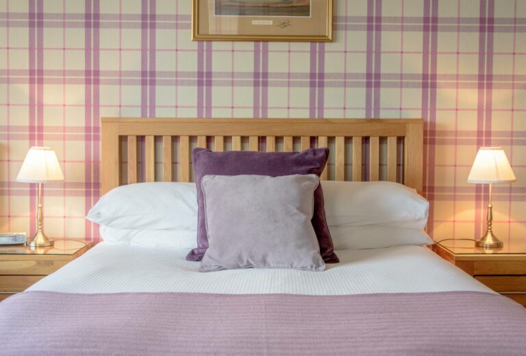 North Berwick Golf Lodge Bedroom 1 Visit East Lothian 768x520