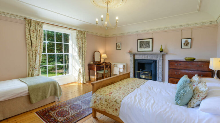 Winton Cottage Bedroom Visit East Lothian 768x432