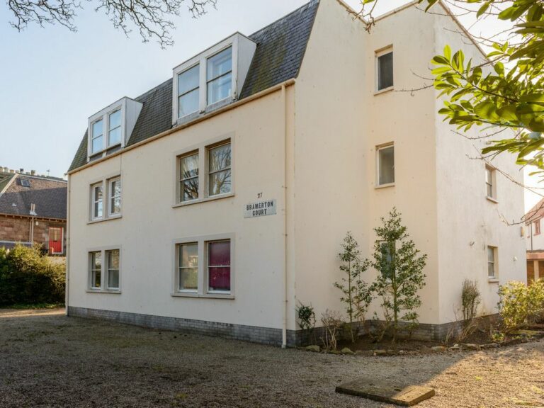 6 Bramerton Court Exterior Visit East Lothian 768x576