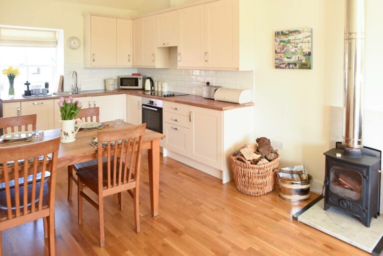 Muckle Snug Kitchen Visit East Lothian 768x513