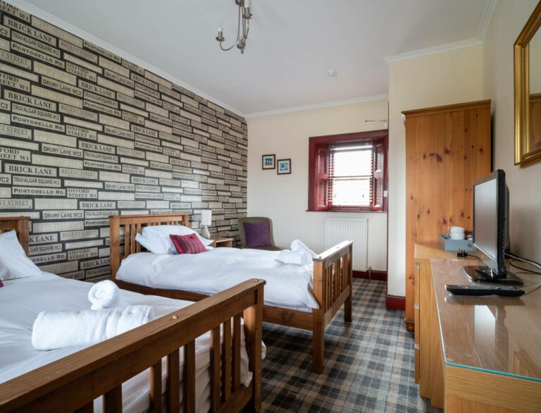 The Castle Inn Twin Room Visit East Lothian 768x586