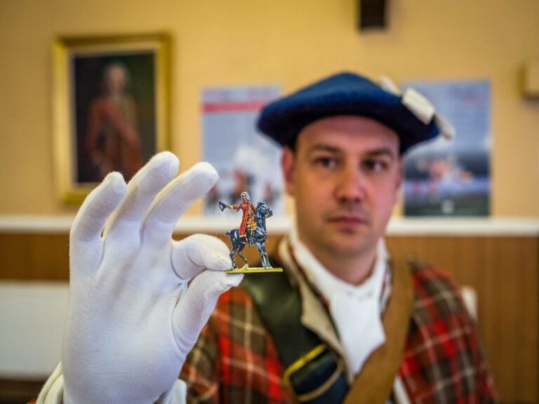 Prestonpans Museum Soldier Visit East Lothian 768x576