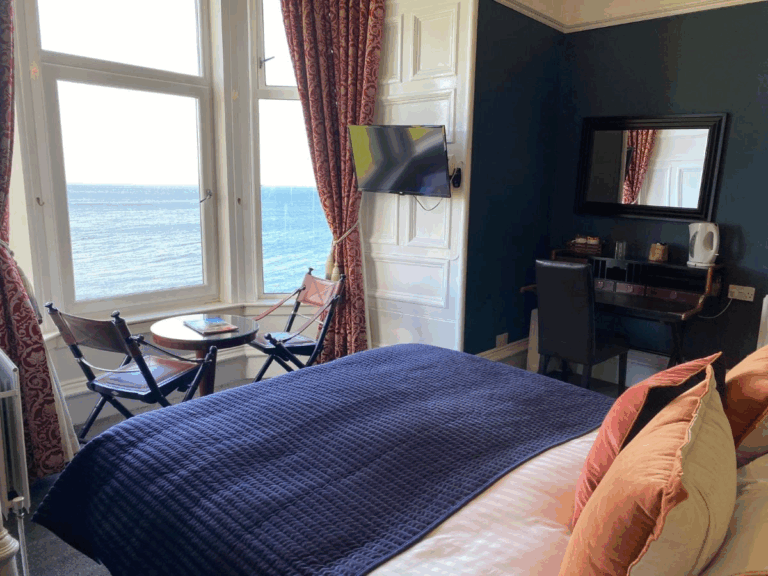 Baywell Room 3 768x576