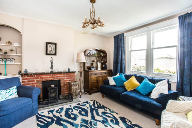 Sitting room 2 1785431652618 768x512